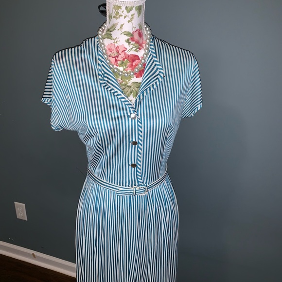Vintage Dresses & Skirts - Vintage 60s-70s blue and white stripped dress